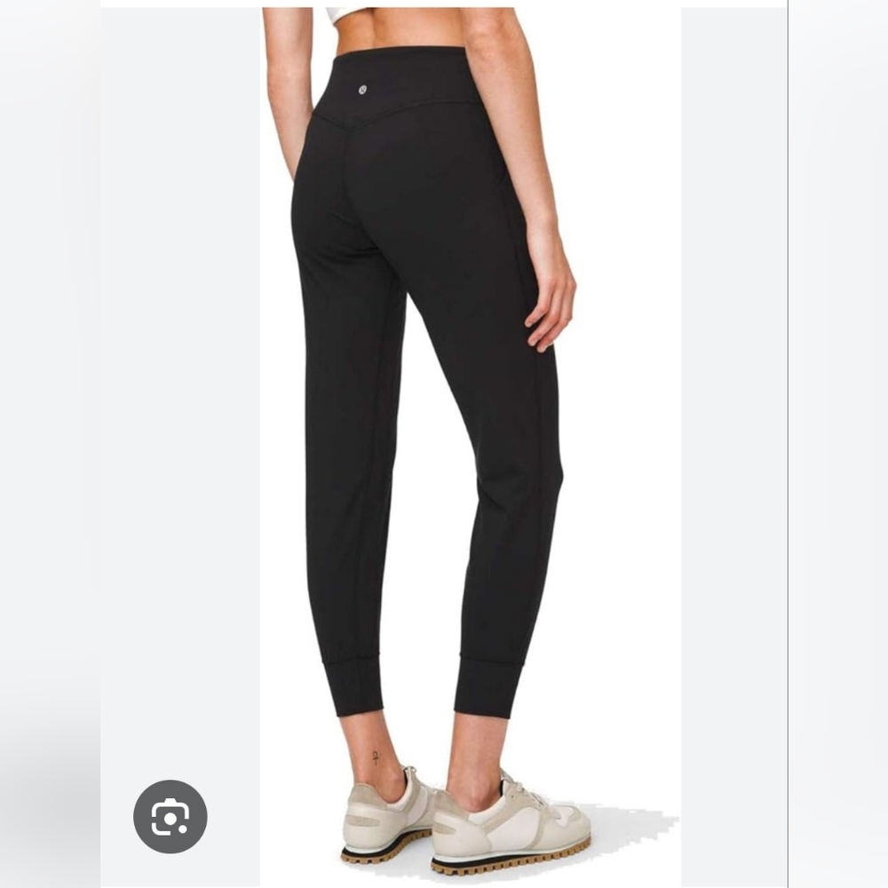 NWT Lululemon size 6 align jogger